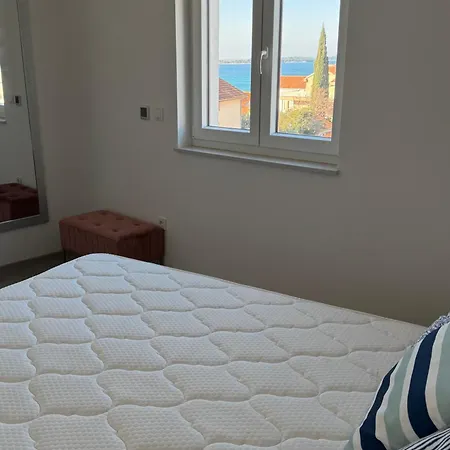 Infinito, New Modern 73m2, Sea View דירה