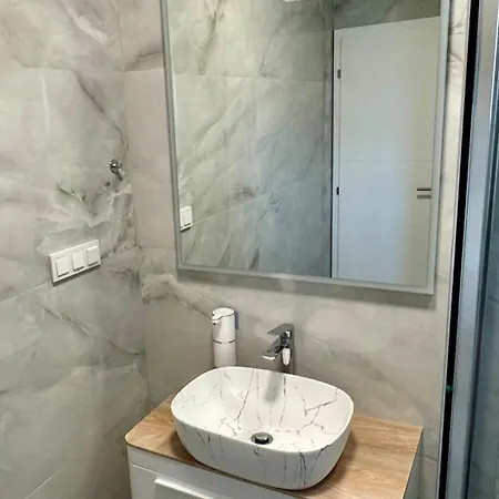 Infinito, New Modern 73m2, Sea View דירה *