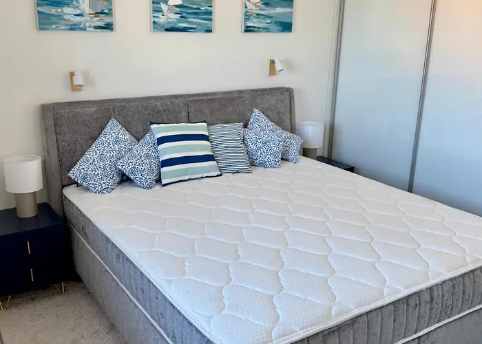 Infinito, New Modern 73m2, Sea View דירה