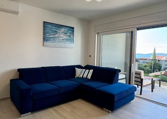 Infinito, New Modern 73m2, Sea View Lejlighed *