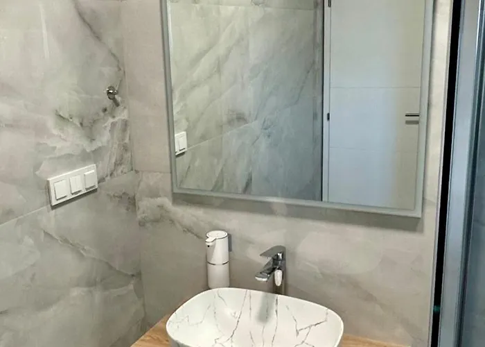 Infinito, New Modern 73m2, Sea View דירה *