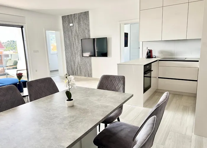 Infinito, New Modern 73m2, Sea View * Žaborić